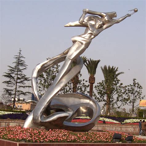 滁州人物不锈钢雕塑设计