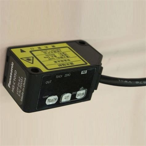 激光位移传感器c1050-p调试方法