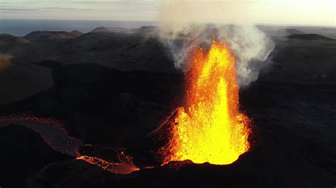 火山喷发视频