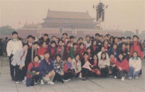王祖蓝晒25年前后天安门游客照片