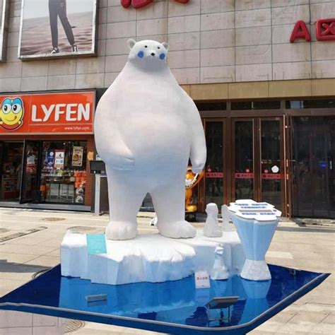 玻璃钢卡通北极熊雕塑生产厂家