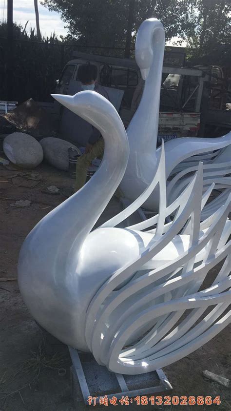 玻璃钢天鹅动物雕塑