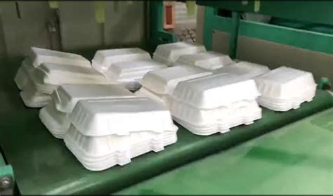 白色塑料包装盒用来种菜有毒吗