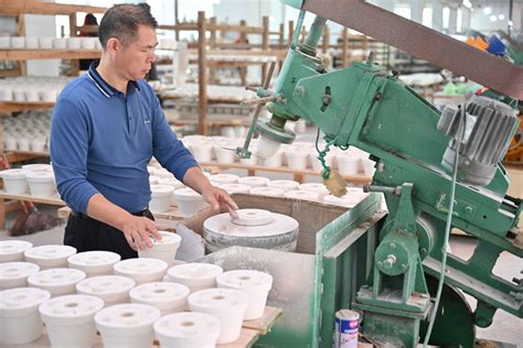 眉山陶瓷花盆加工厂