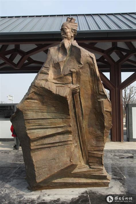睢县历史名人雕塑