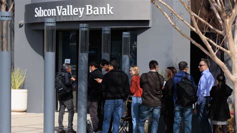 硅谷银行挣什么钱
