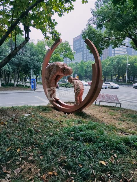 绍兴公园玻璃钢雕塑定做