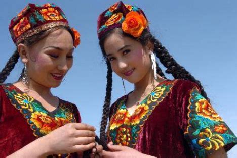 维吾尔族祖先是什么人种