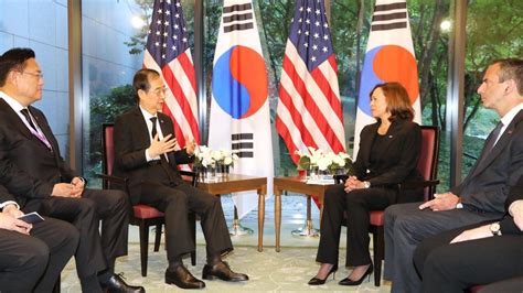 美副总统哈里斯赴日韩访问
