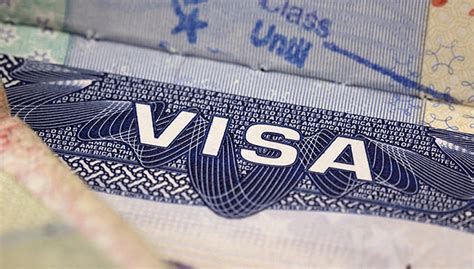 美国撤销1000多中国公民签证