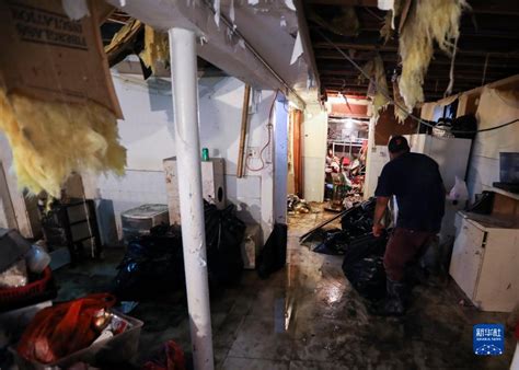 美国飓风华人地下室死亡