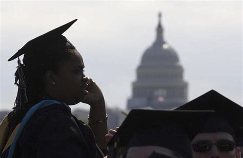 美国高考创三十年新低
