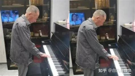 老人酒后突然弹钢琴视频