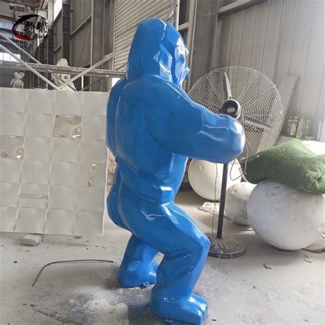 聊城玻璃钢动物雕塑加工定制厂家