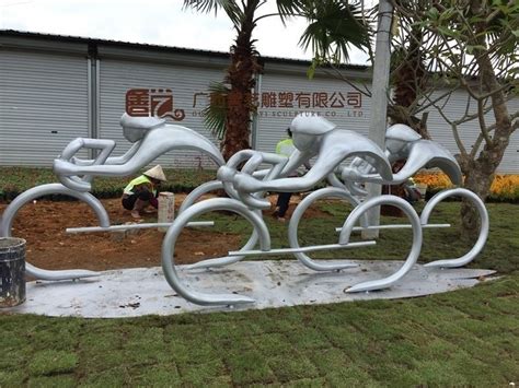 自行车雕塑方法