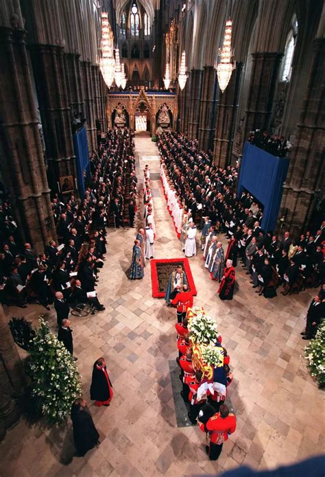 英国女王国葬的图片