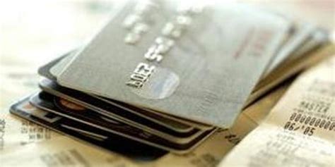英国旅游能申请英国银行卡吗