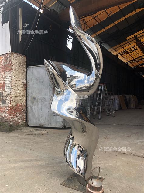 衢州抽象玻璃钢雕塑口碑推荐