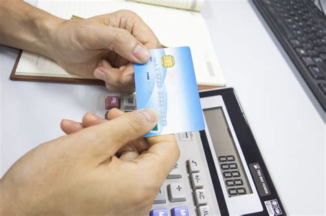 贷款的时候银行会查信用卡账单吗