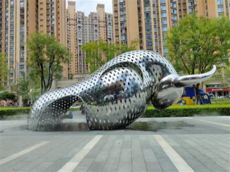 郑州不锈钢抽象雕塑定制