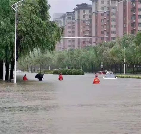 郑州大暴雨时的情景