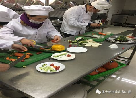 重庆市中心厨房切配工资多少