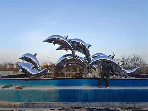 重庆镜面不锈钢海豚雕塑艺术造型