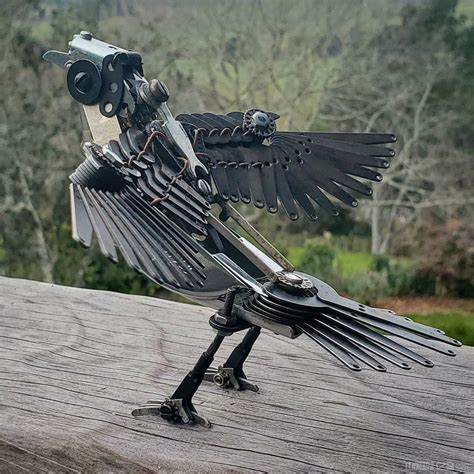 金属鸟雕塑图片大全