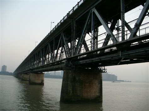 钱塘江大桥是由中国专家谁设计