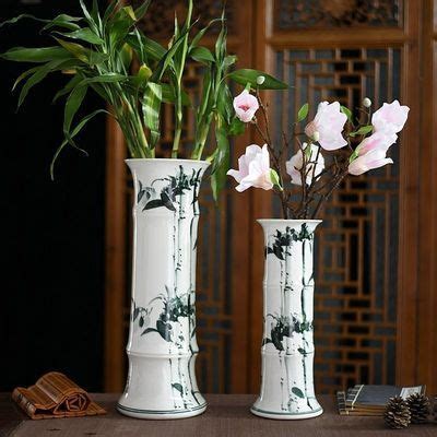 陶瓷花瓶养富贵竹图片