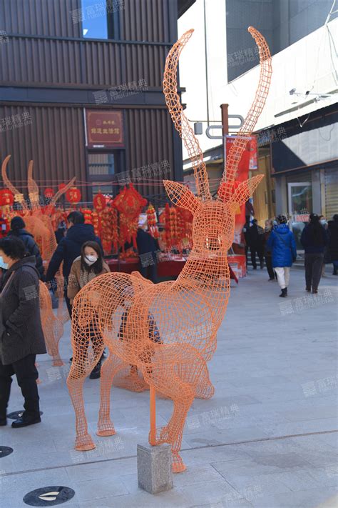 青海玻璃钢公园雕塑采购