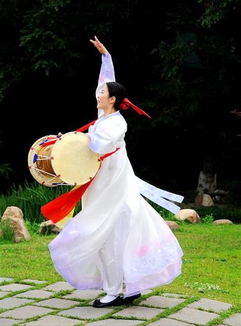 韩国出名的民族舞