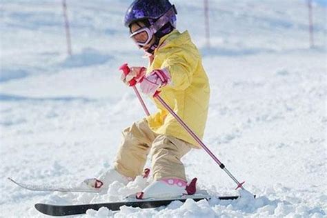 5岁小孩滑雪身亡妈妈现状